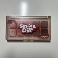 リリーバイレッド アイシャドウ　12#Strawberry Chip Smoreのサムネイル