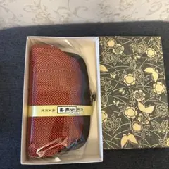 新品 本場大島紬 和装用バッグ お祭り　着物　ハンドバッグ　かばん　バック　赤のサムネイル