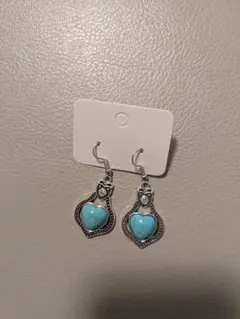 ターコイズハート型ピアス