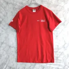 108　GILDAN　半袖Ｔシャツ　S　赤　バックプリント　US古着