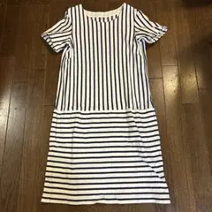 ユニクロ　ボーダー切り替えワンピ　コットン100