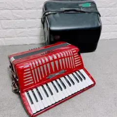 YAMAHA ヤマハ アコーディオン S-32B【職人検品 音出し動作確認済み】 YAMAHA アコーディオン S-32B【職人検品 音出し動作確認済み】①