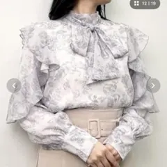 INGNI 袖フリル花柄シアーブラウス