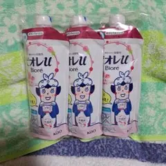 ビオレu ボディウォッシュ つめかえ用 3個セット　エンジェルローズの香りのサムネイル