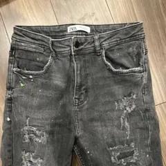 ZARA ダメージスキニーデニム　黒　ペイントあり