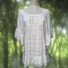 ホワイト ブラウス　フリル　レース　森ガール