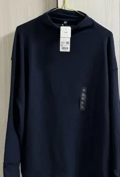 新品未使用　ユニクロ　ソフトニットフリースモック　ネックＴ　ネイビー