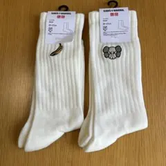 ユニクロカウズKAWS + WARHOL ソックス 25-27cm2足