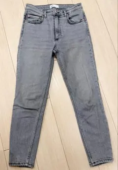 ZARA グレー スキニーデニム 36