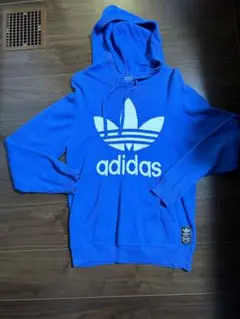 adidas ニット パーカー