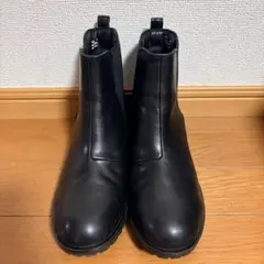 サイドゴアブーツ ブラック　Mサイズ