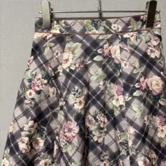 トッコクローゼット　フレア膝丈スカート(M)花柄&チェック　大人かわいい
