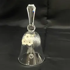 SWAROVSKIクリスタルガラス製 ベル 置物 花モチーフ - メルカリ