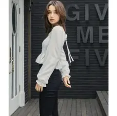 ホワイトフリル長袖ブラウス　ANAP アナップ　チュニック　美品　試着のみ