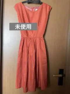 定価6800円！ 美品！ARROWドレスのサムネイル