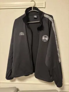 極美品　UMBRO トラックジャケット　ブラックM 定価約2.5万円 UMBRO アンブロ トラックジャケット メンズ オーバーサイズ