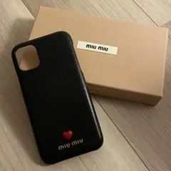 miumiu ミュウミュウ　iPhone11ケースのサムネイル