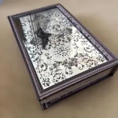 salut! サリュ ビーカンパニー エンプティブック ブック型小物入れ