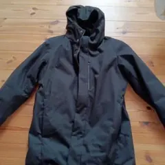 ユニクロ　ハイブリッドダウンコート