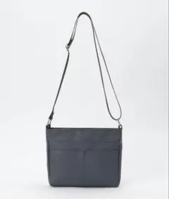 【ikka】レザータッチサフィアーノショルダーバッグのサムネイル