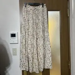 花柄プリーツロングスカート