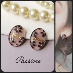 【一点物】手描きフラワー×くすみピンクオーバル ピアス/イヤリング