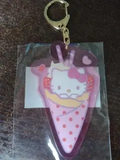 新品サンリオ展キティちゃんクレープキーホルダーアクリルサンリオ