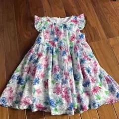 BeBe 花柄ノースリーブワンピース 100cm