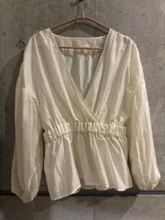 LEINWANDE カシュクールペプラムブラウスのサムネイル