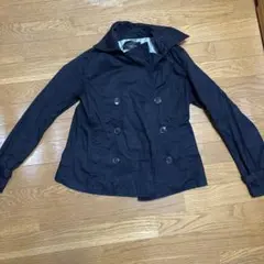 黒いダブルブレストジャケット