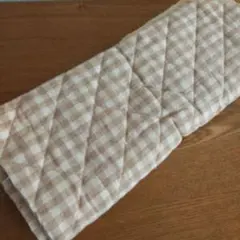 薄茶チェック キルティング はぎれ