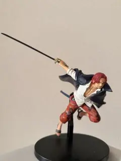 ワンピース シャンクス フィギュアのサムネイル