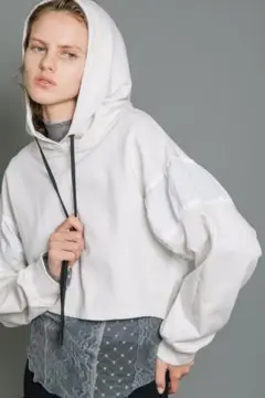 AULA ALA アウラアイラ　ジップパーカー美品 AULA ALA アウラアイラ ジップパーカー美品