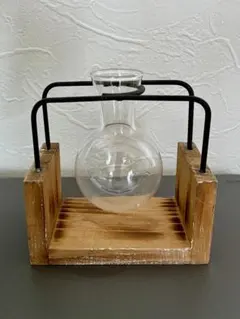 Item thumbnail for item 3b756b9b-f877-44b8-950b-a4ffcef20aa2