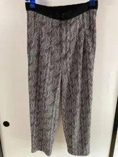 モノトーン ウェーブ柄 イージーパンツ 訳あり