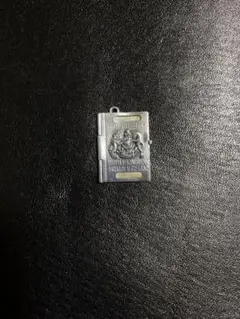 イギリス