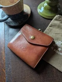 イルビゾンテ ニつ折り財布 がま口 ヌメ革 男女兼用