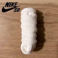 新品！NIKE SB DUNK LOW Shoelaces White