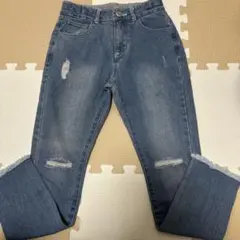 ラブトキシック デニムパンツ　Sサイズ　140cm