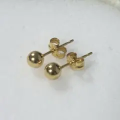 18金　ボールピアス　SCARABE スカラベ 18金 ボールピアス SCARABE スカラベ - メルカリ