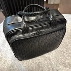 GW前限定値下げボッテガヴェネタ　イントレチャートバッグ