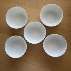 【美品】宮田竜司　輪花小鉢 4点セット 白磁　磁器 鉢 美品】宮田竜司 輪花小鉢 4点セット 白磁 磁器 鉢 - メルカリ