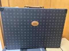 クリスティーナ アタッシュケースのサムネイル