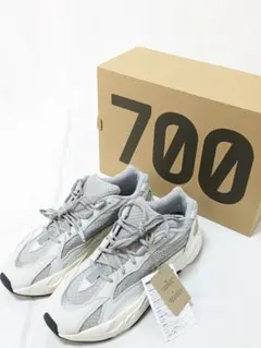 新品 adidas YEEZY BOOST 700 V2 30cm グレー