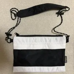 サコッシュ