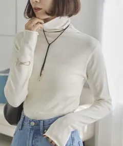 ◆USED◆アイボリー ANGIE タートルネックニット