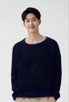 ネイビー クルーネック セーター