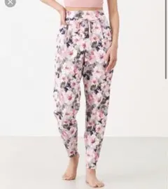 チャコット 美品　ラナンキュラスプリントパンツ　L