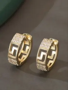 ゴールド フープピアス ジルコニア 高級感 ストリート 男女兼用