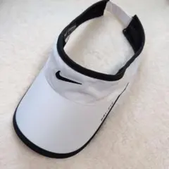 NIKE サンバイザー ホワイト×ブラック